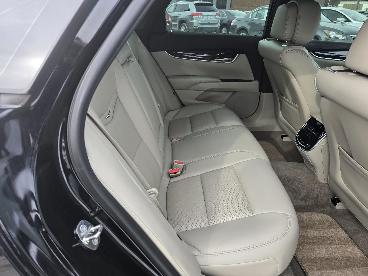 Cadillac XTS Premium AWD 2013