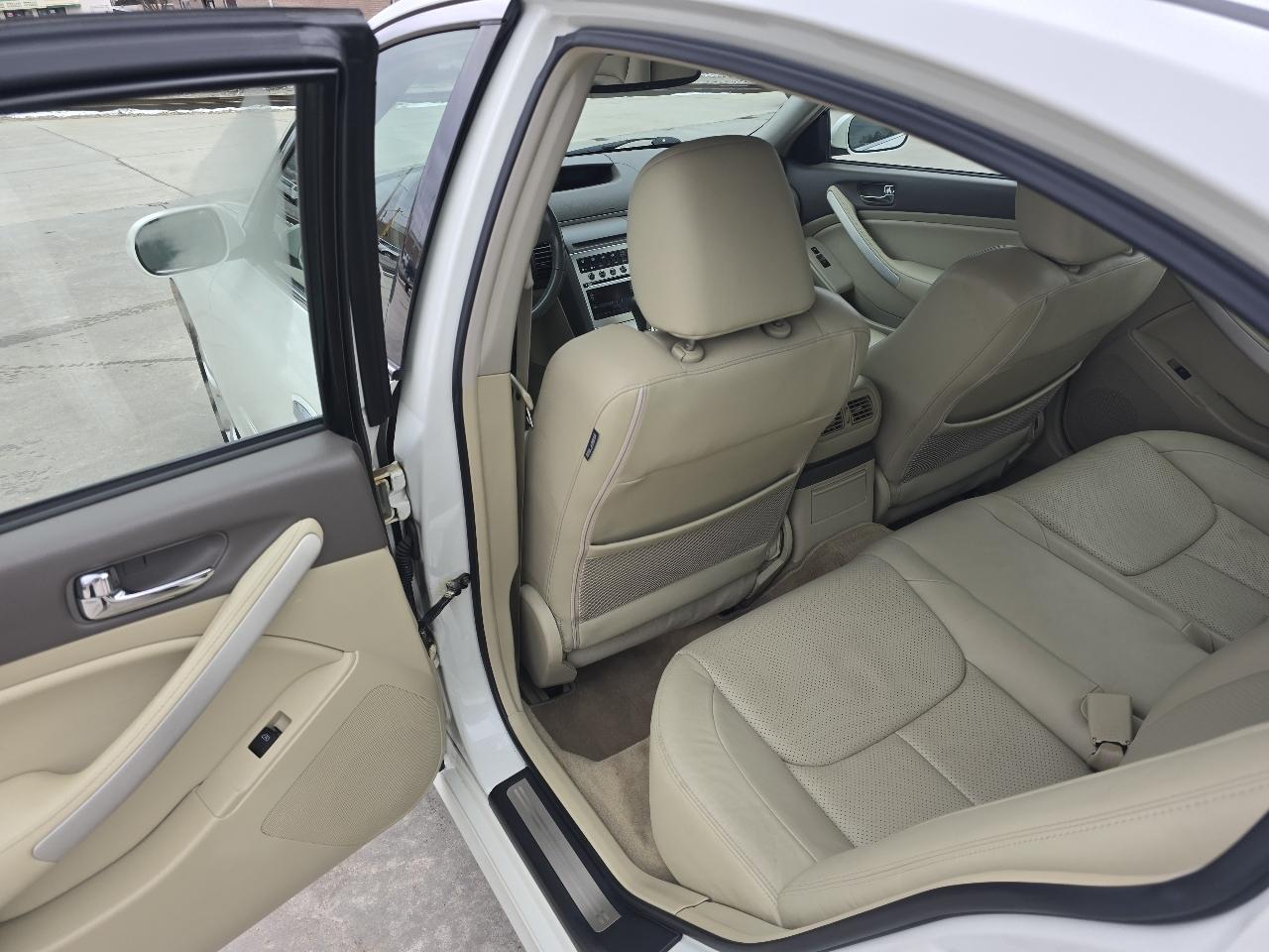 Infiniti G35 Sedan x AWD 2006