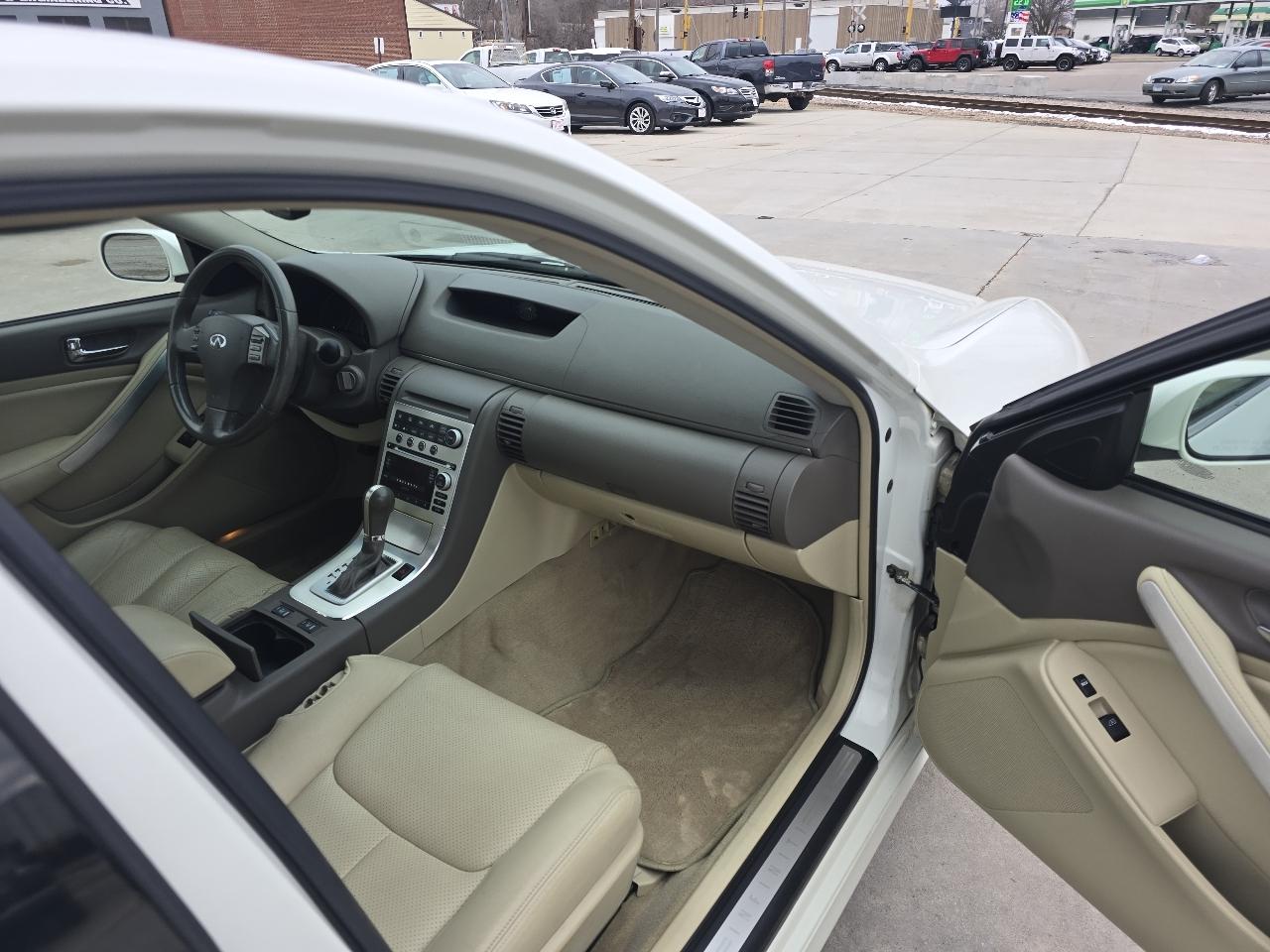 Infiniti G35 Sedan x AWD 2006