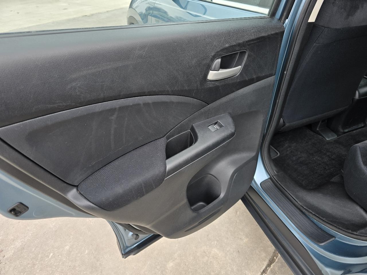 Honda CR-V LX 2WD 5-Speed AT 2014