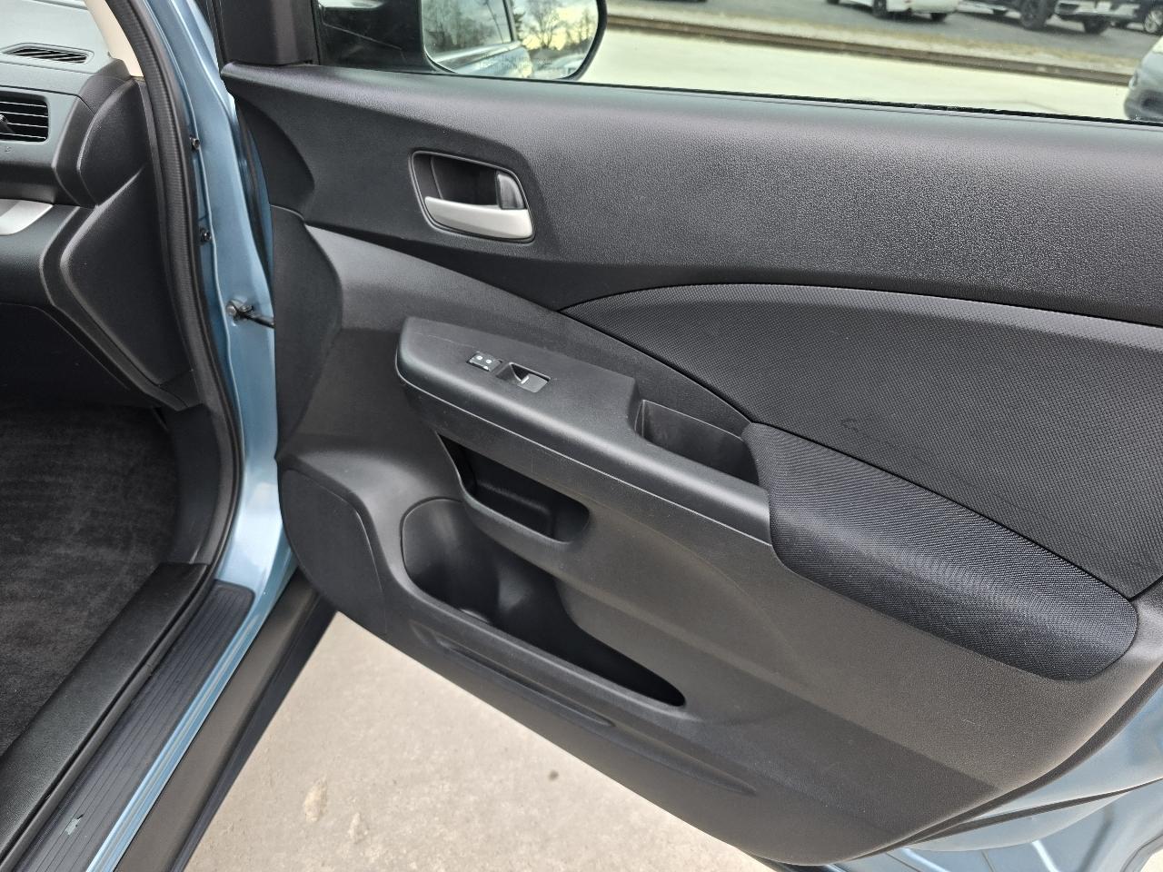 Honda CR-V LX 2WD 5-Speed AT 2014