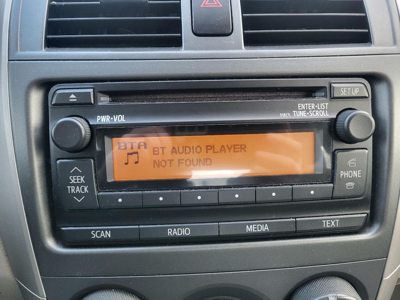 Toyota Corolla LE 4-Speed AT 2012