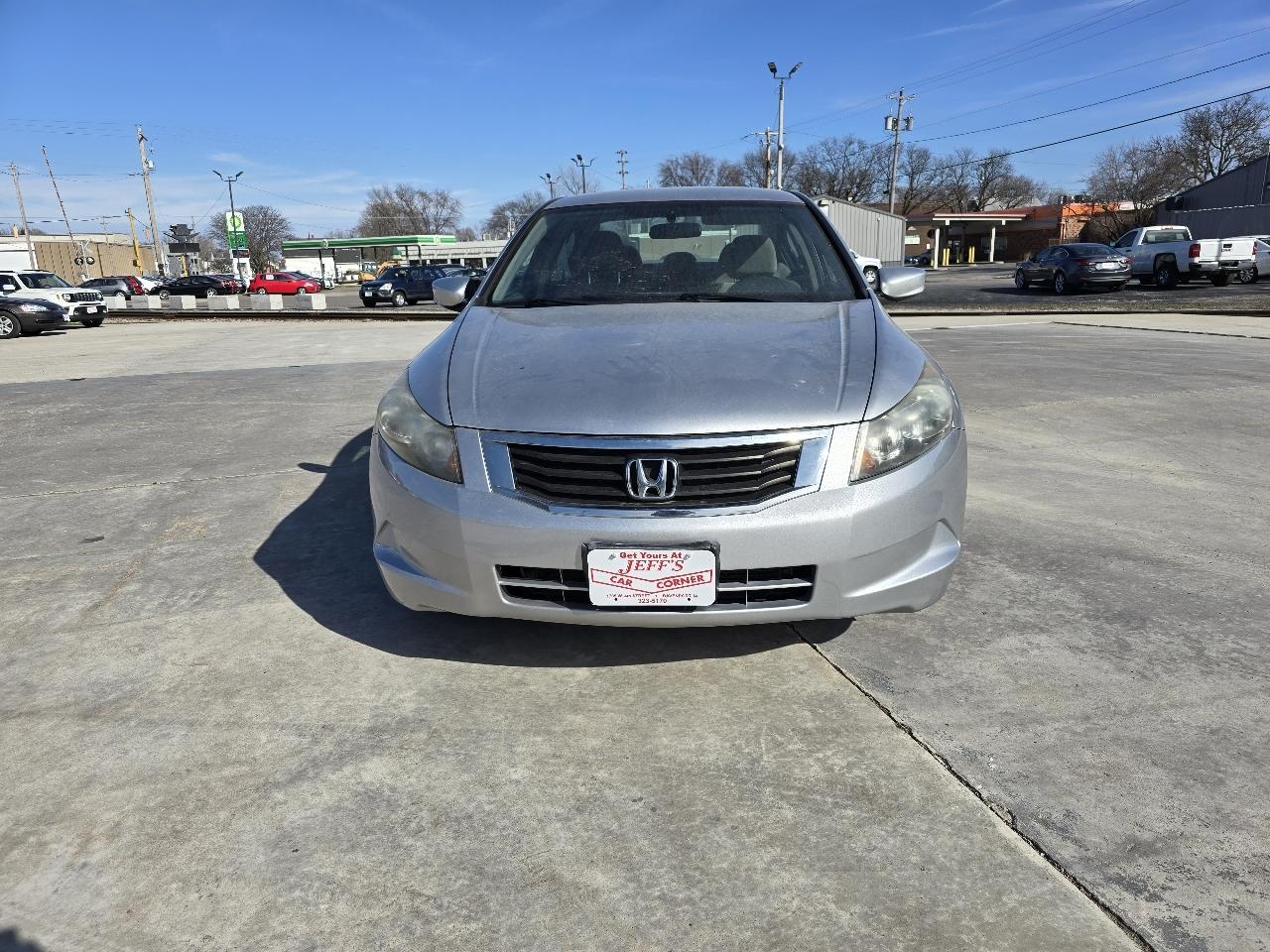 Honda Accord LX sedan AT 2010