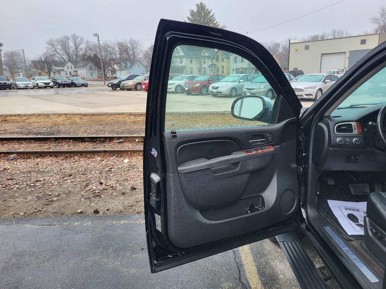 Chevrolet Suburban LTZ 1500 4WD 2014