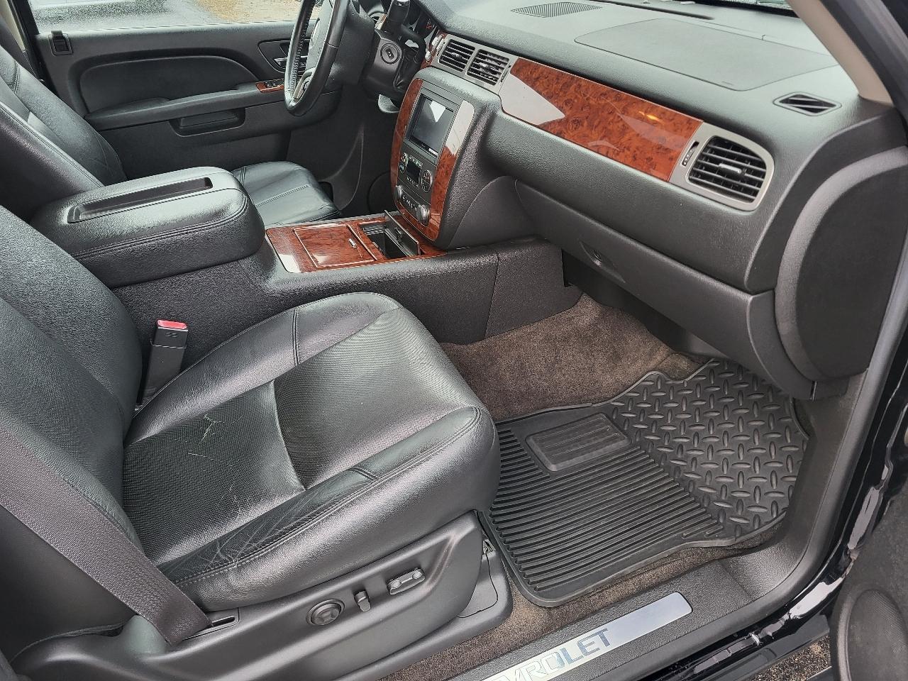 Chevrolet Suburban LTZ 1500 4WD 2014