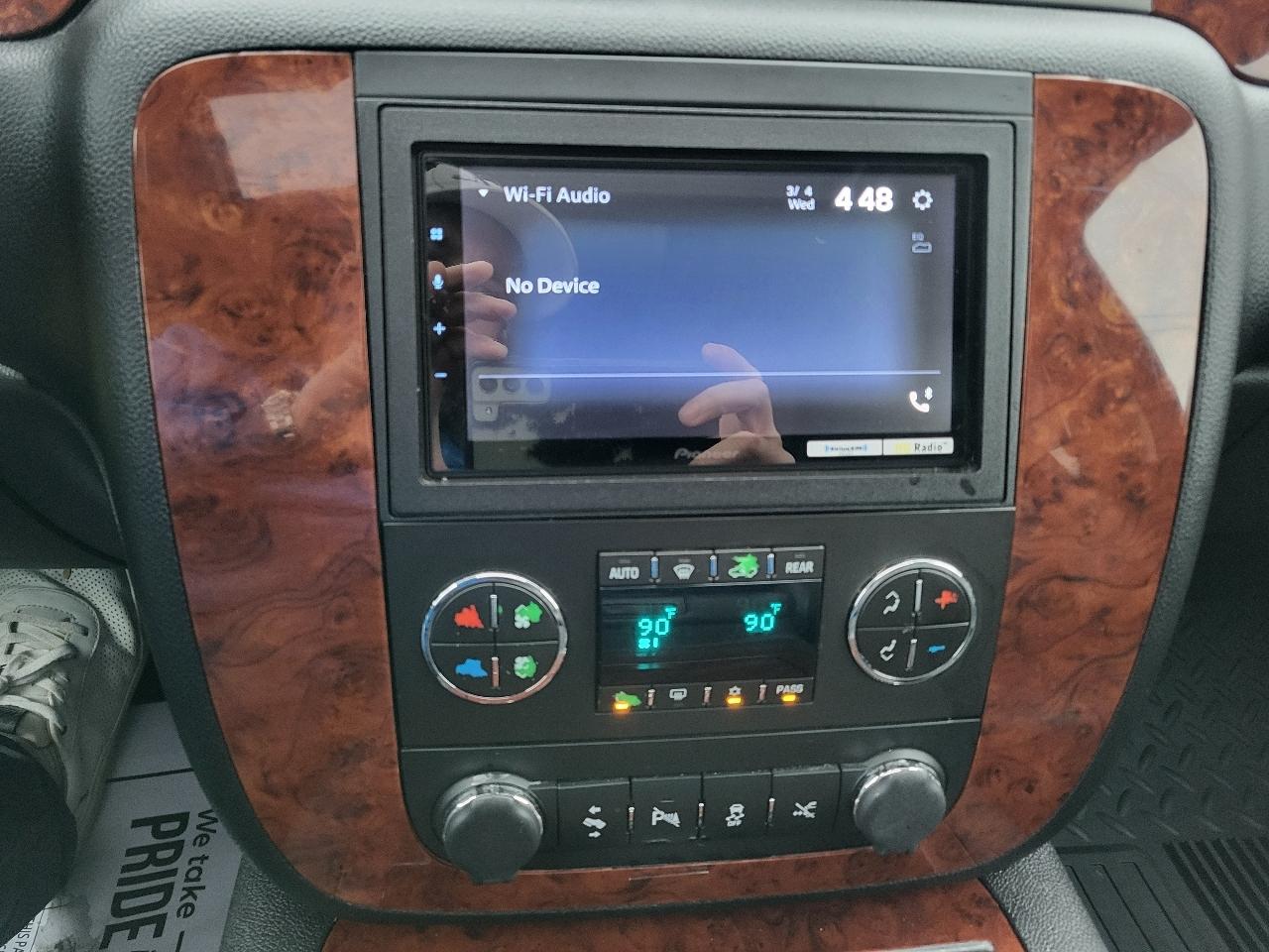 Chevrolet Suburban LTZ 1500 4WD 2014