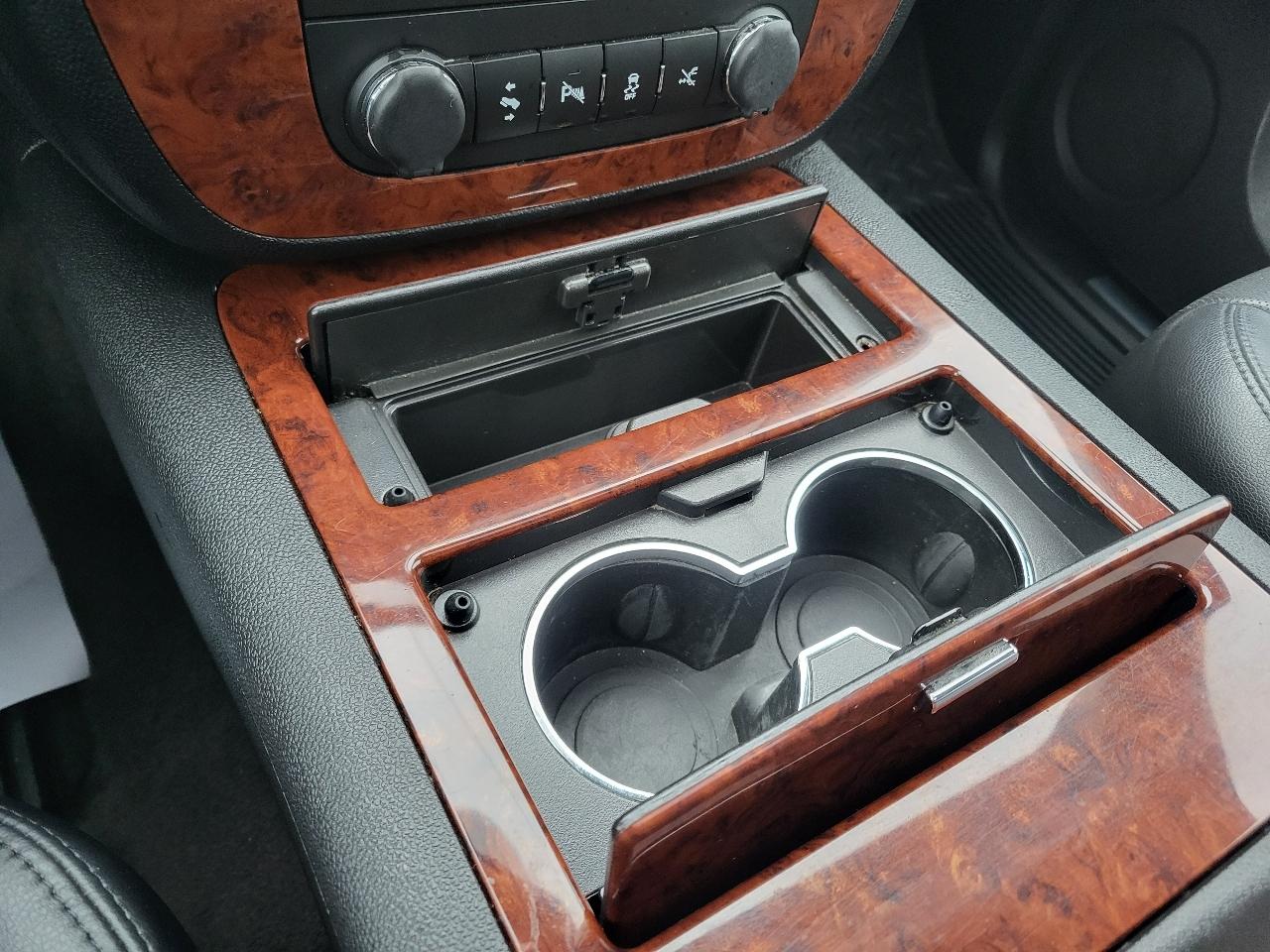 Chevrolet Suburban LTZ 1500 4WD 2014