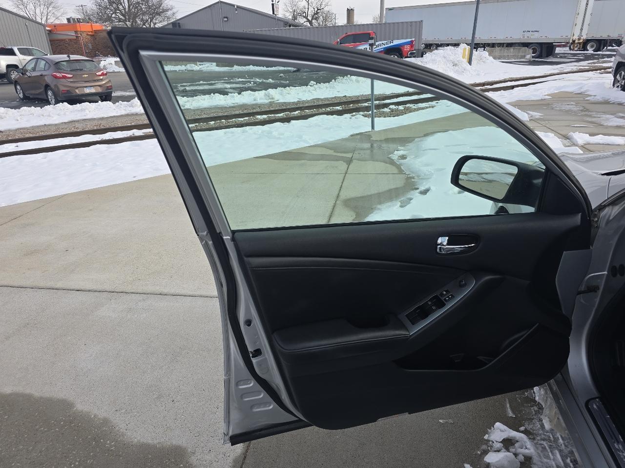 Nissan Altima 2.5 S 2011