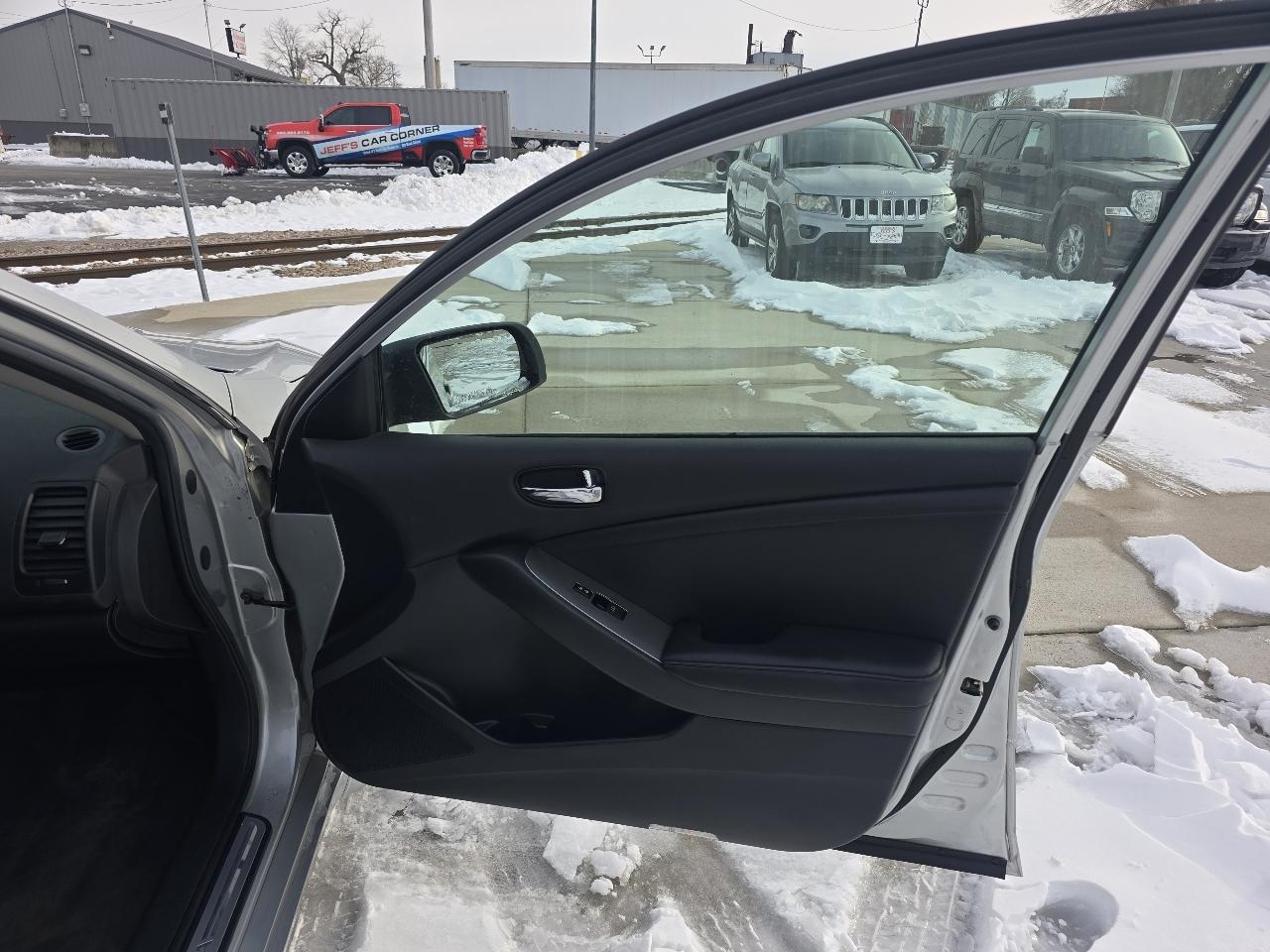 Nissan Altima 2.5 S 2011