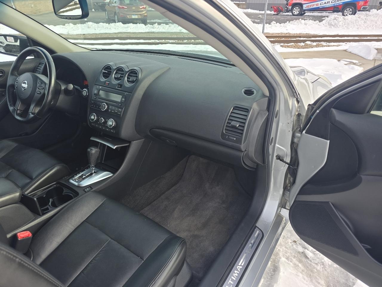 Nissan Altima 2.5 S 2011