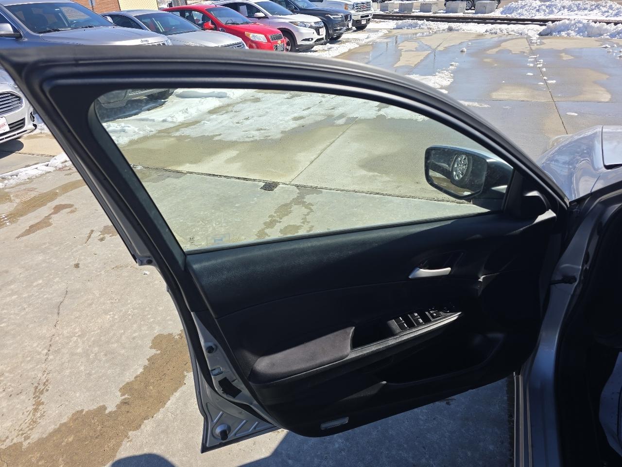 Honda Accord SE Sedan AT 2012