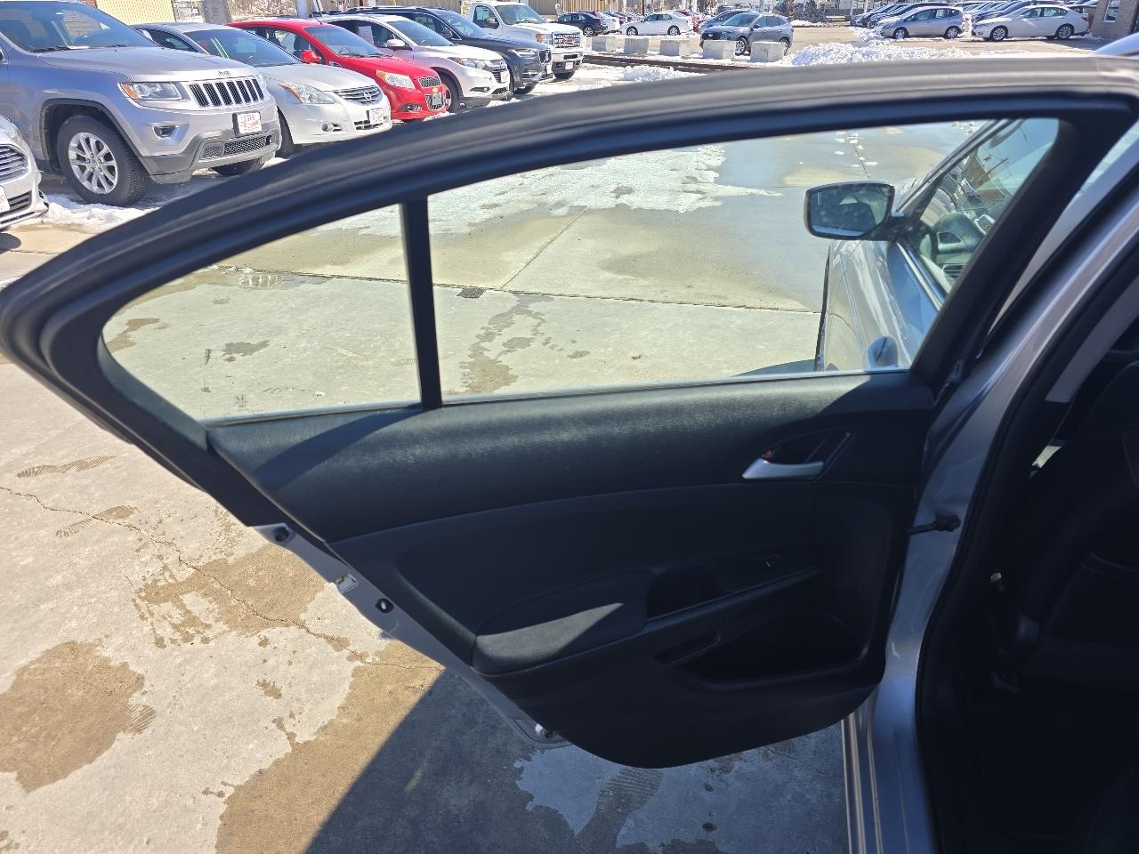 Honda Accord SE Sedan AT 2012