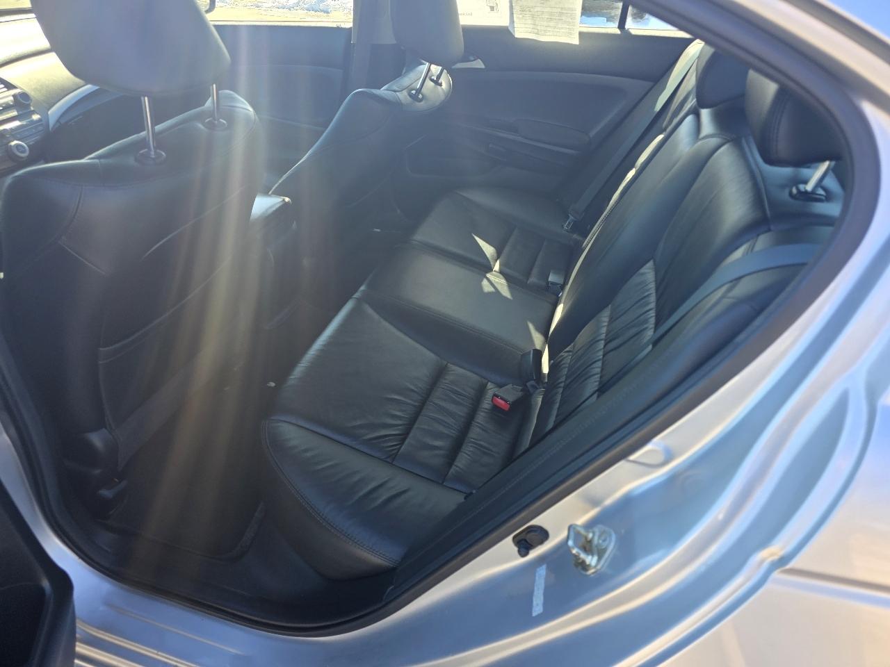 Honda Accord SE Sedan AT 2012