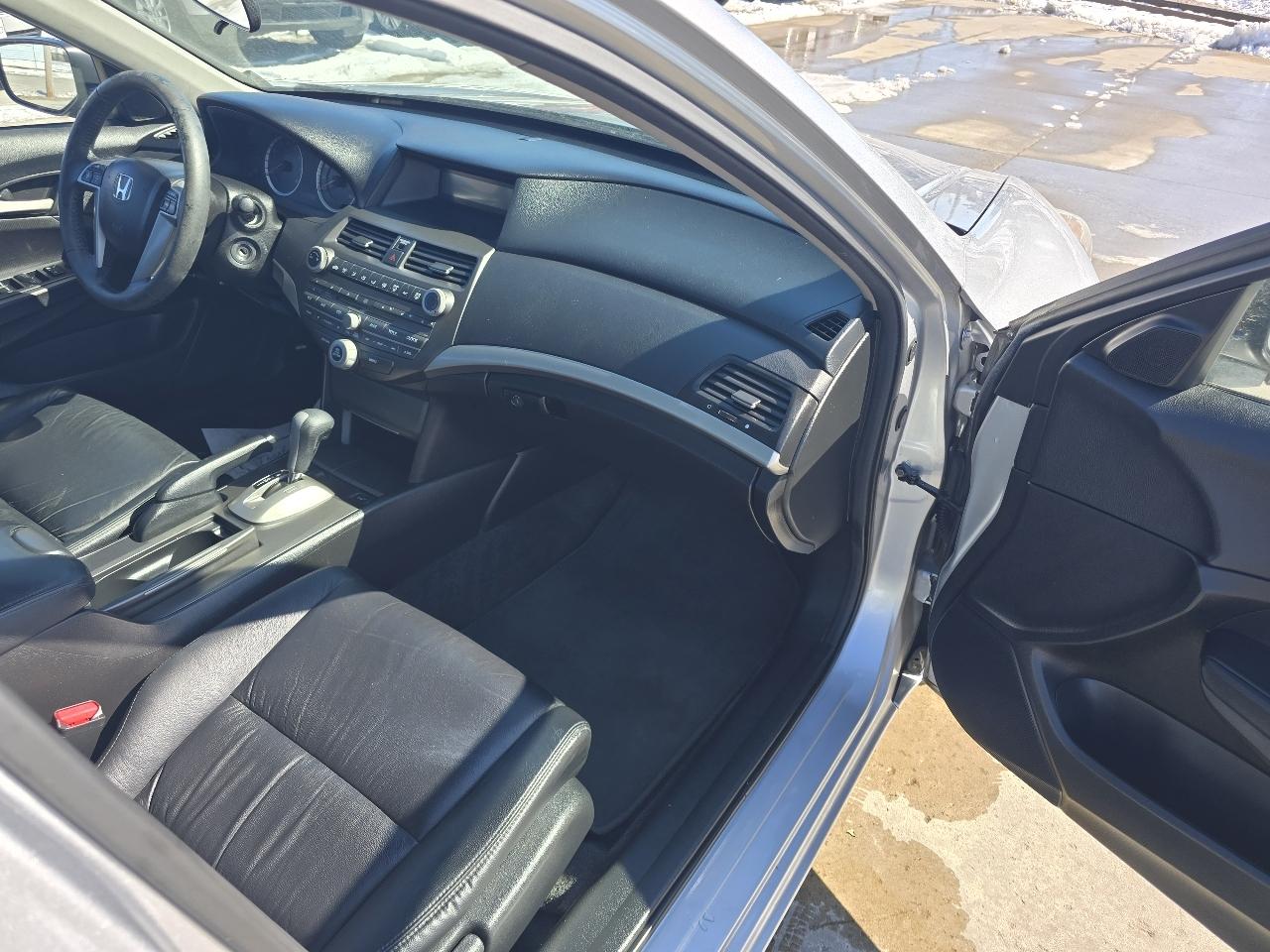 Honda Accord SE Sedan AT 2012