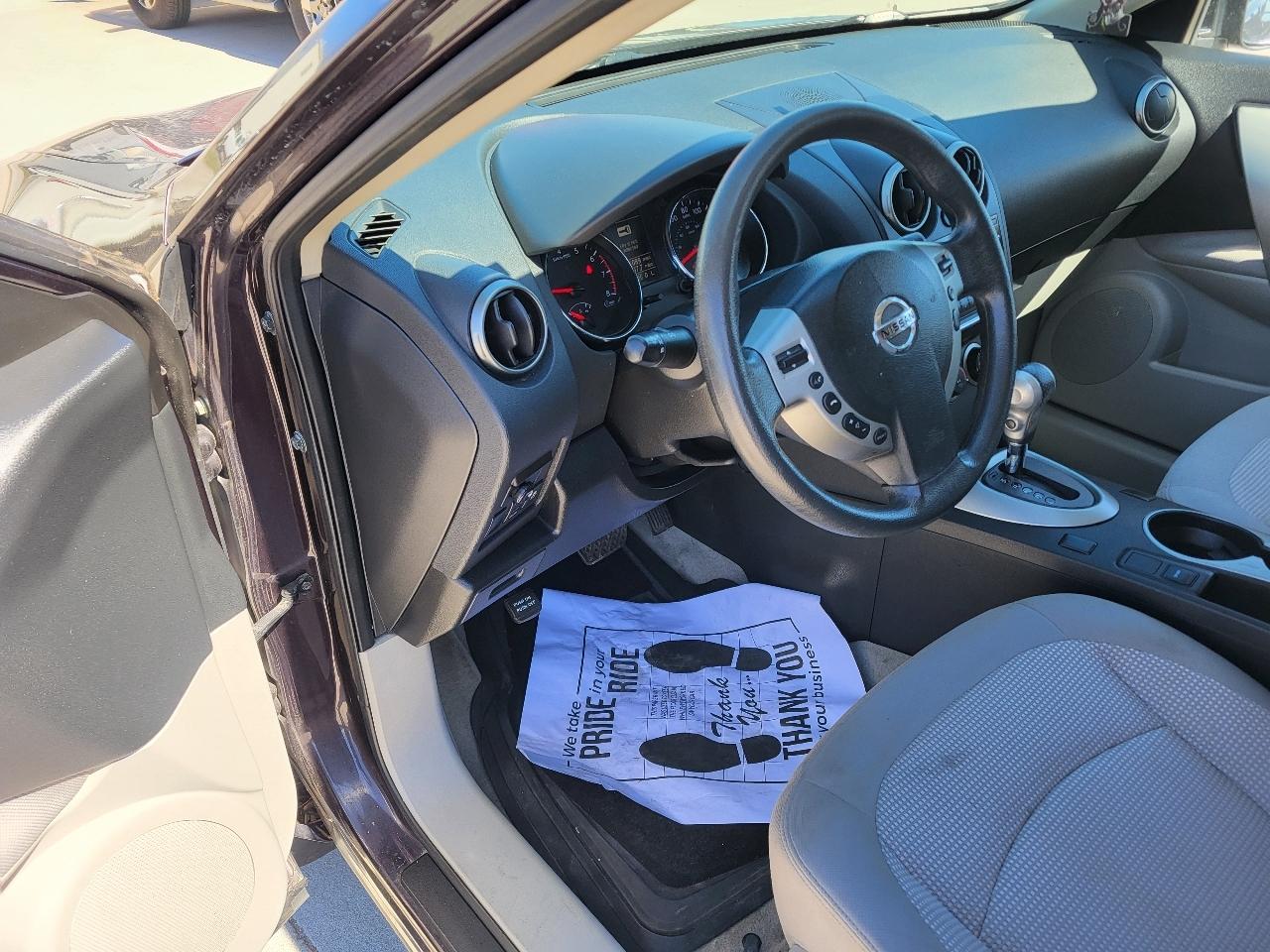 Nissan Rogue SV AWD 2013