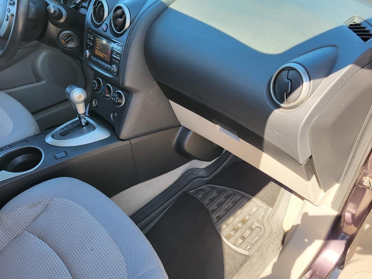 Nissan Rogue SV AWD 2013