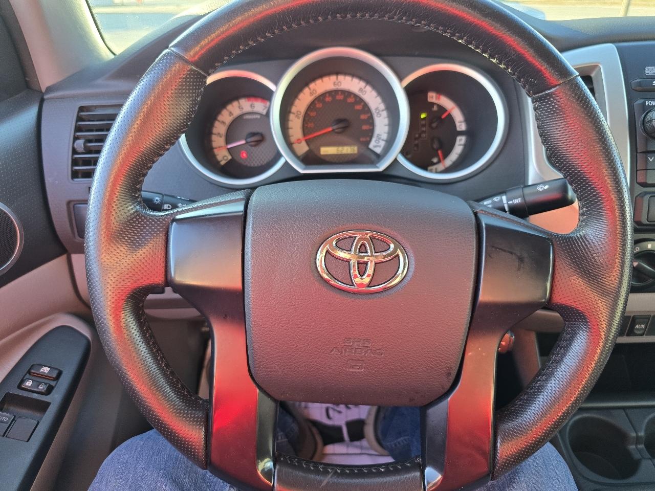 Toyota Tacoma Access Cab Auto 2WD 2012