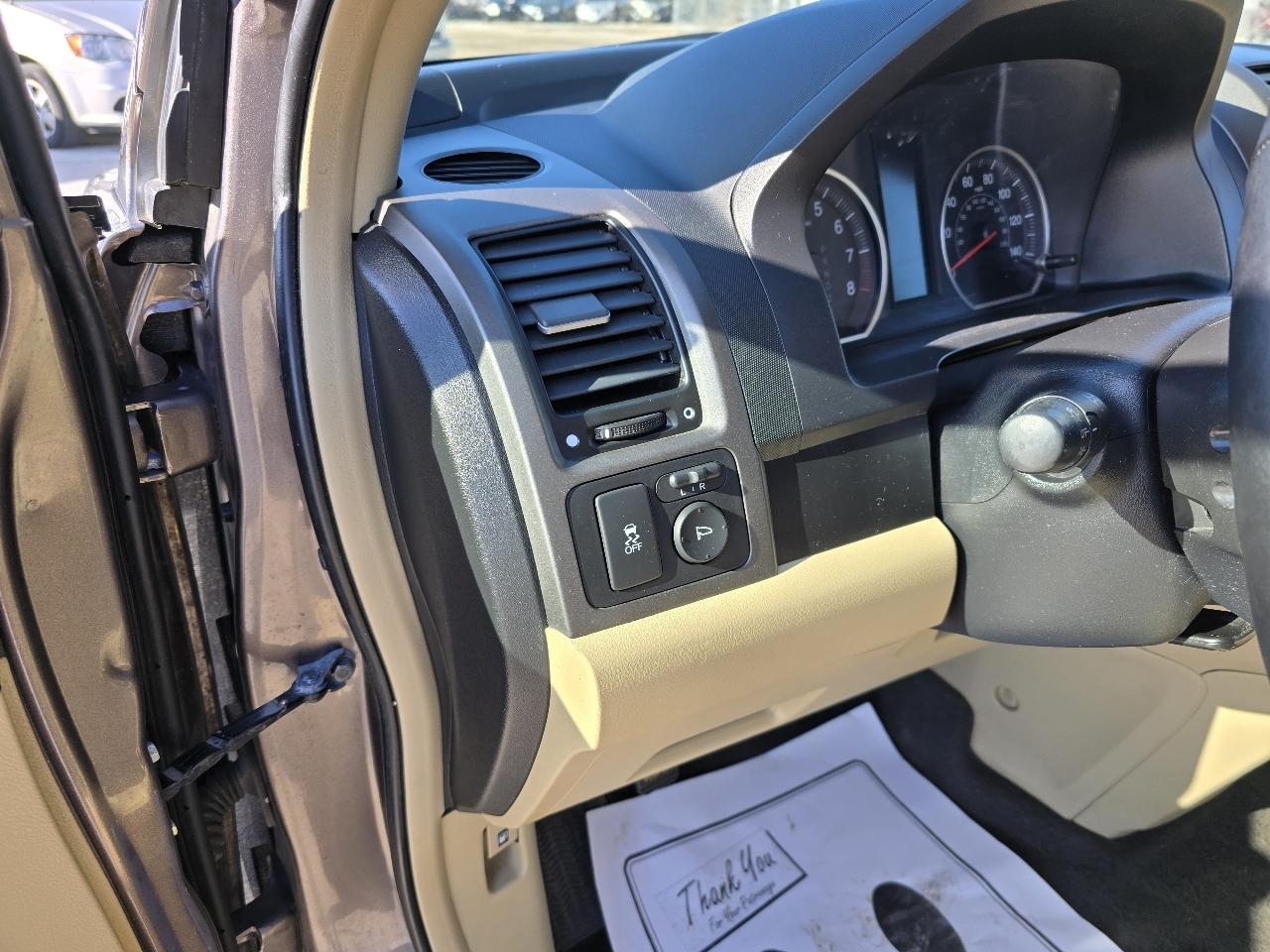 Honda CR-V LX 4WD 5-Speed AT 2011