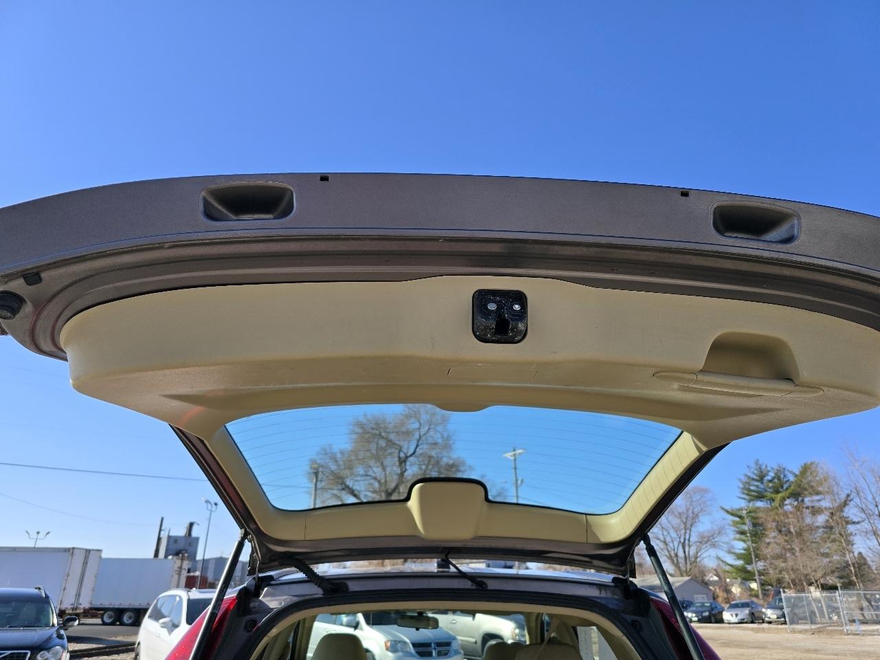 Honda CR-V LX 4WD 5-Speed AT 2011