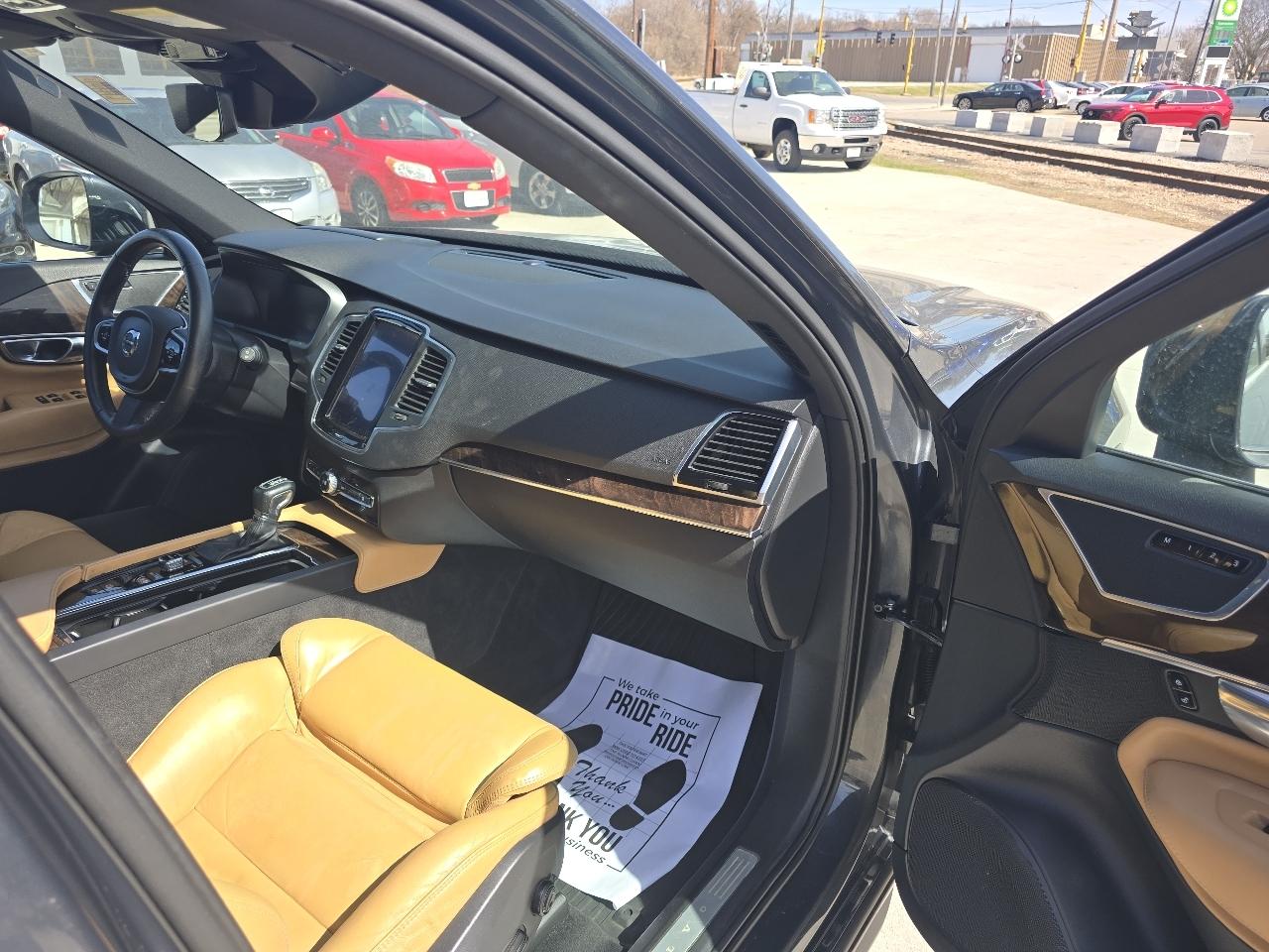 Volvo XC90 T6 Momentum AWD 2016