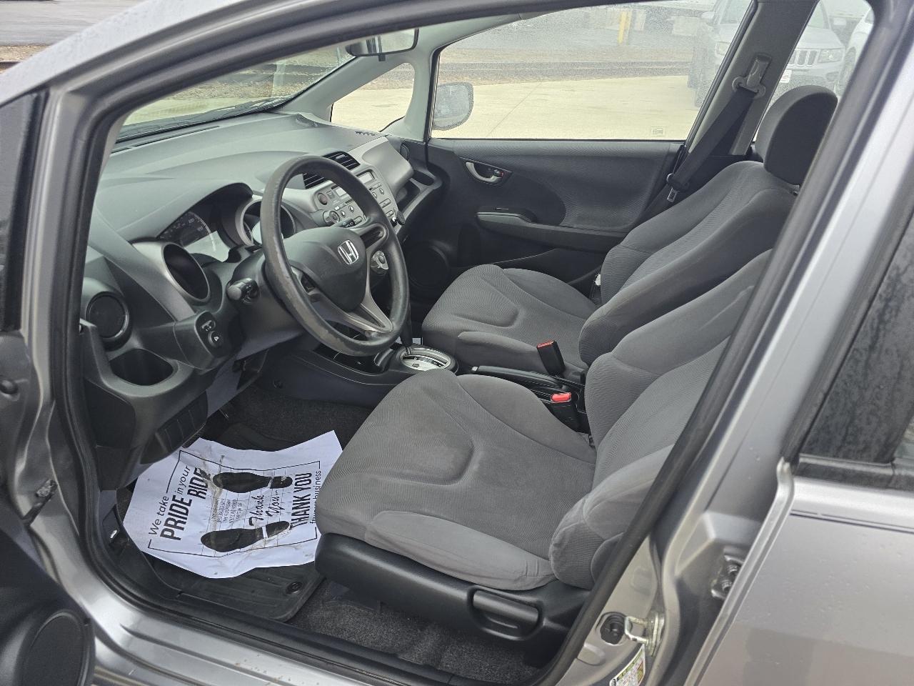 Honda Fit 5-Speed AT 2009