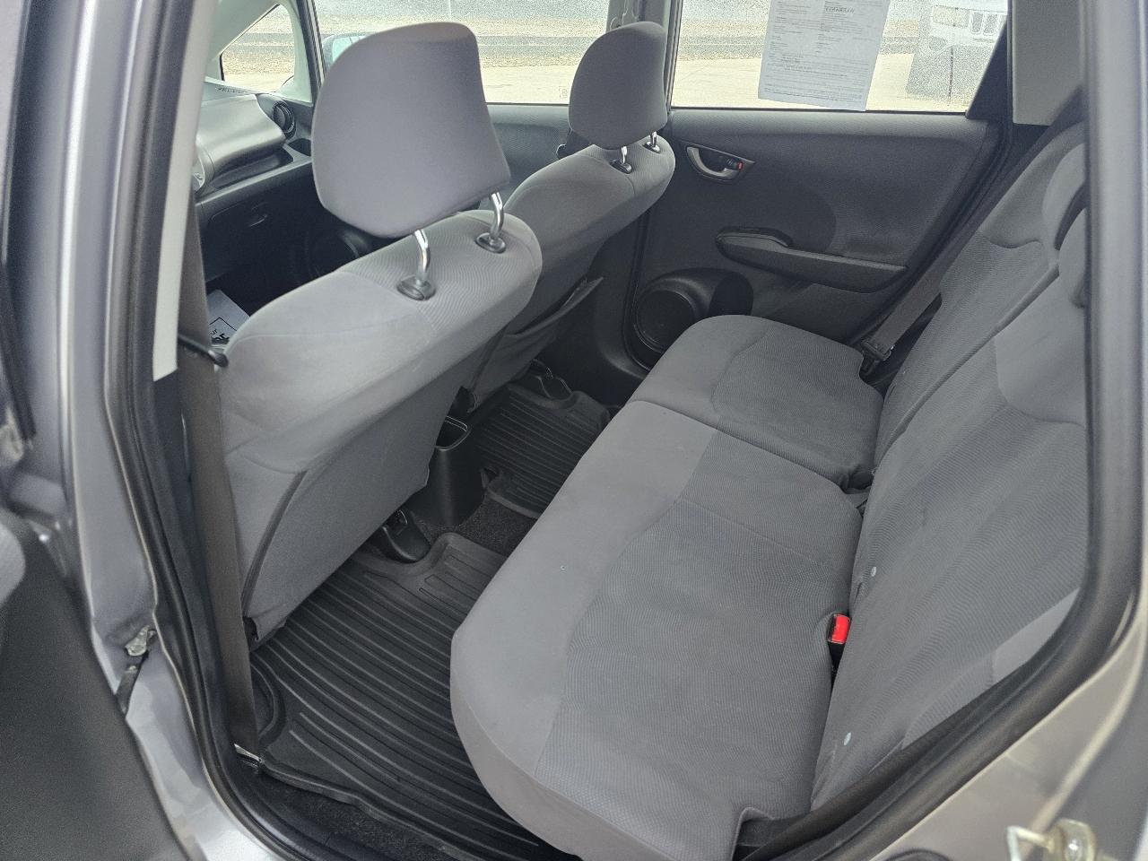 Honda Fit 5-Speed AT 2009