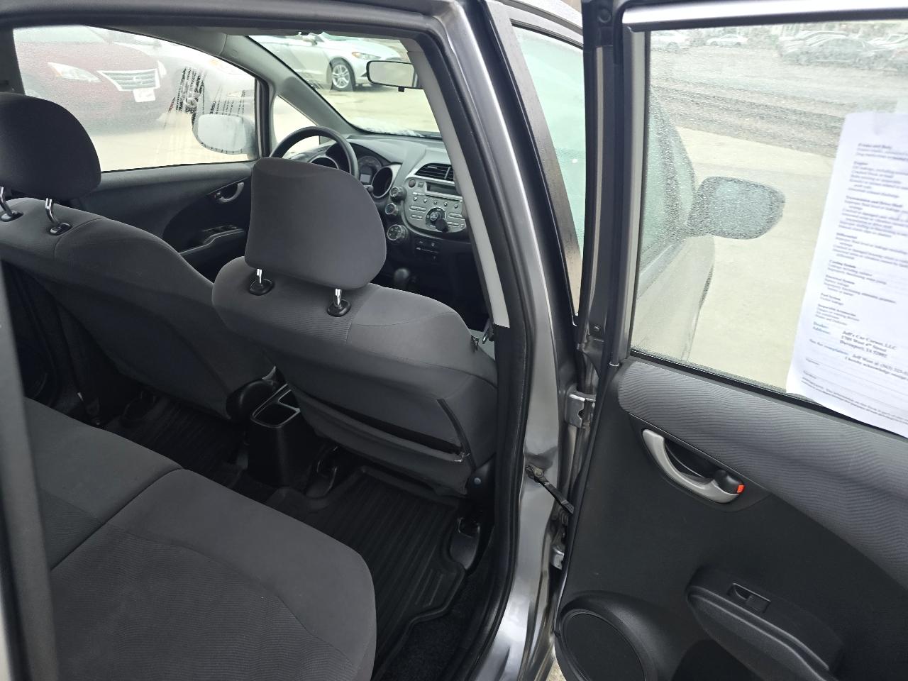 Honda Fit 5-Speed AT 2009