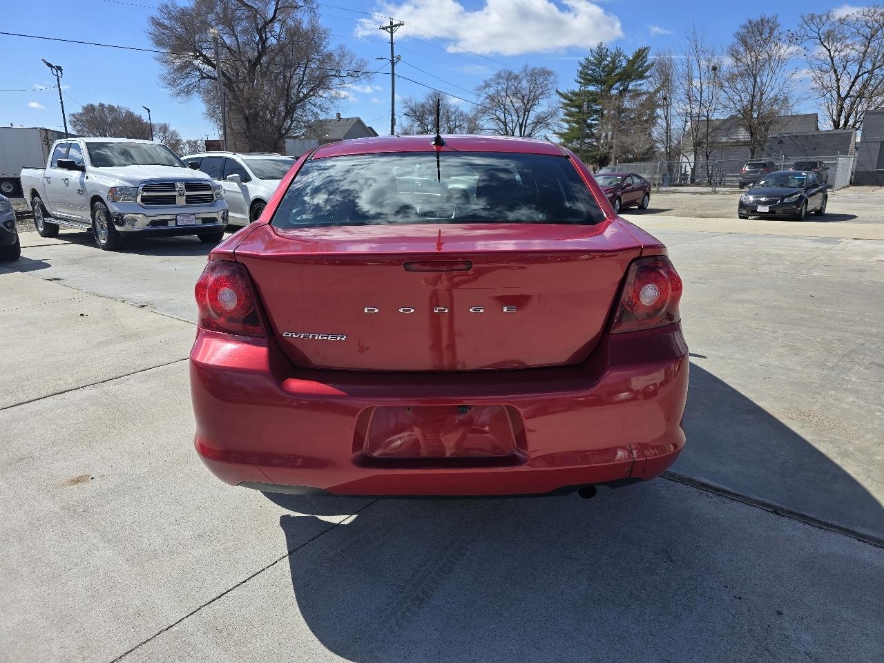 Dodge Avenger Base 2013