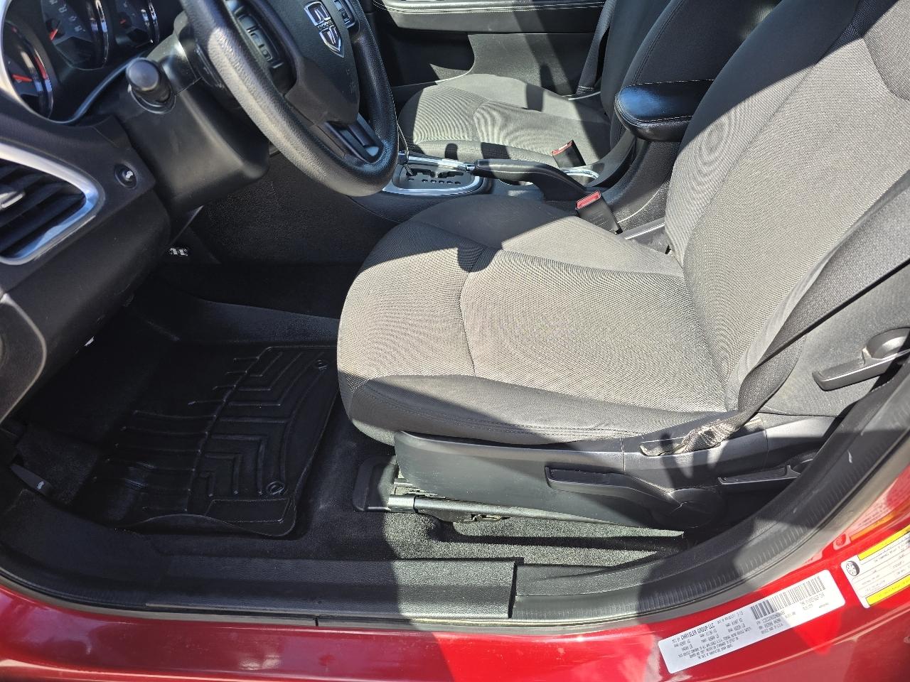 Dodge Avenger Base 2013