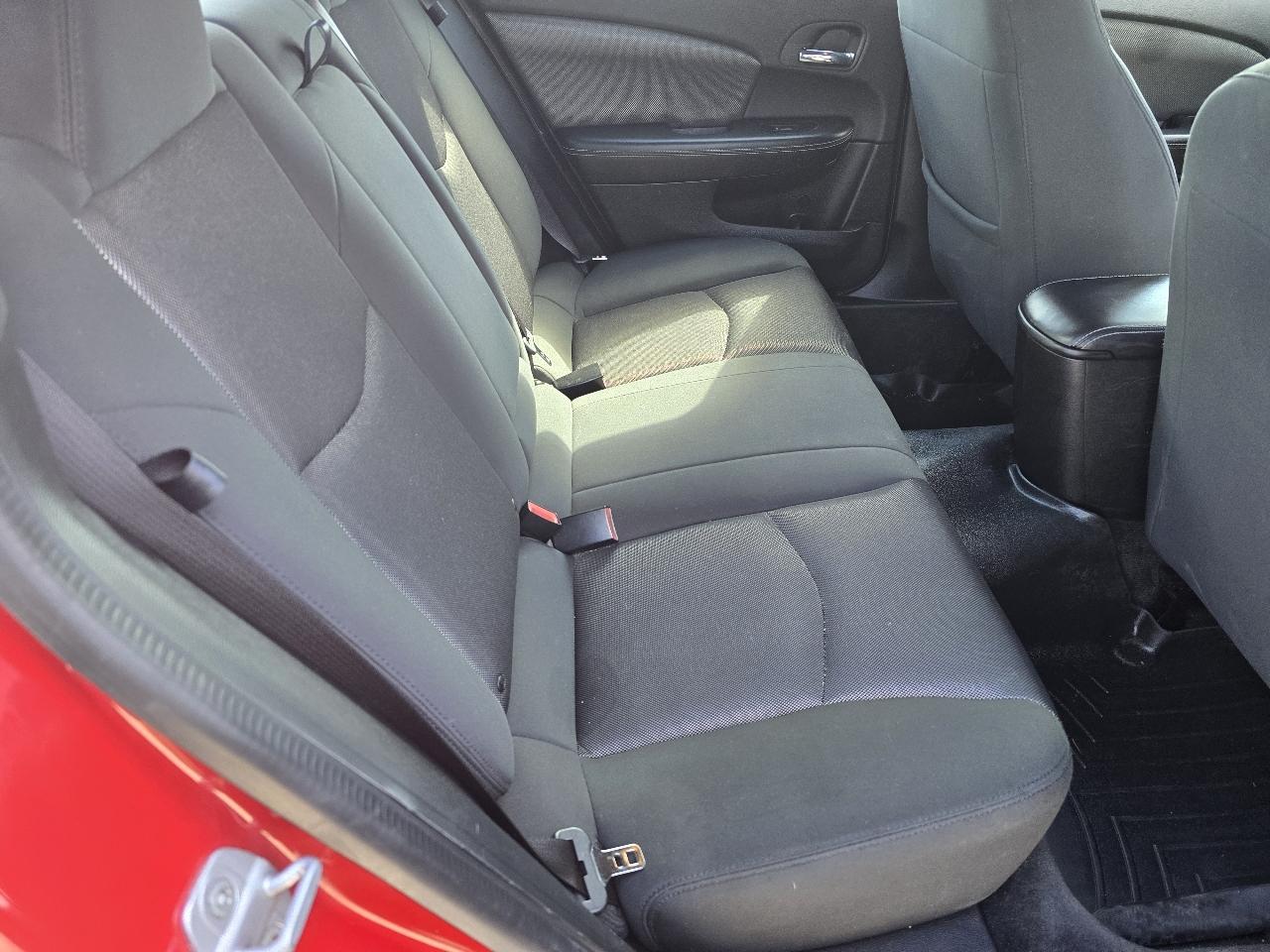 Dodge Avenger Base 2013