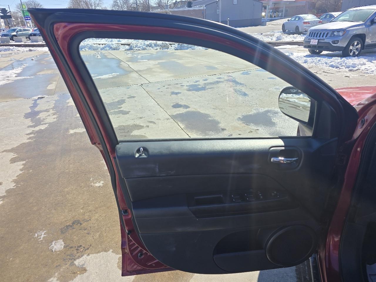 Jeep Compass Latitude FWD 2012