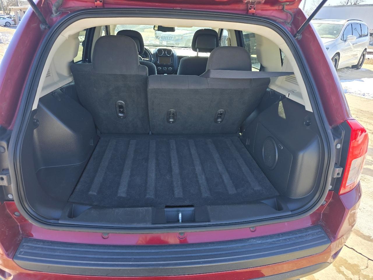 Jeep Compass Latitude FWD 2012