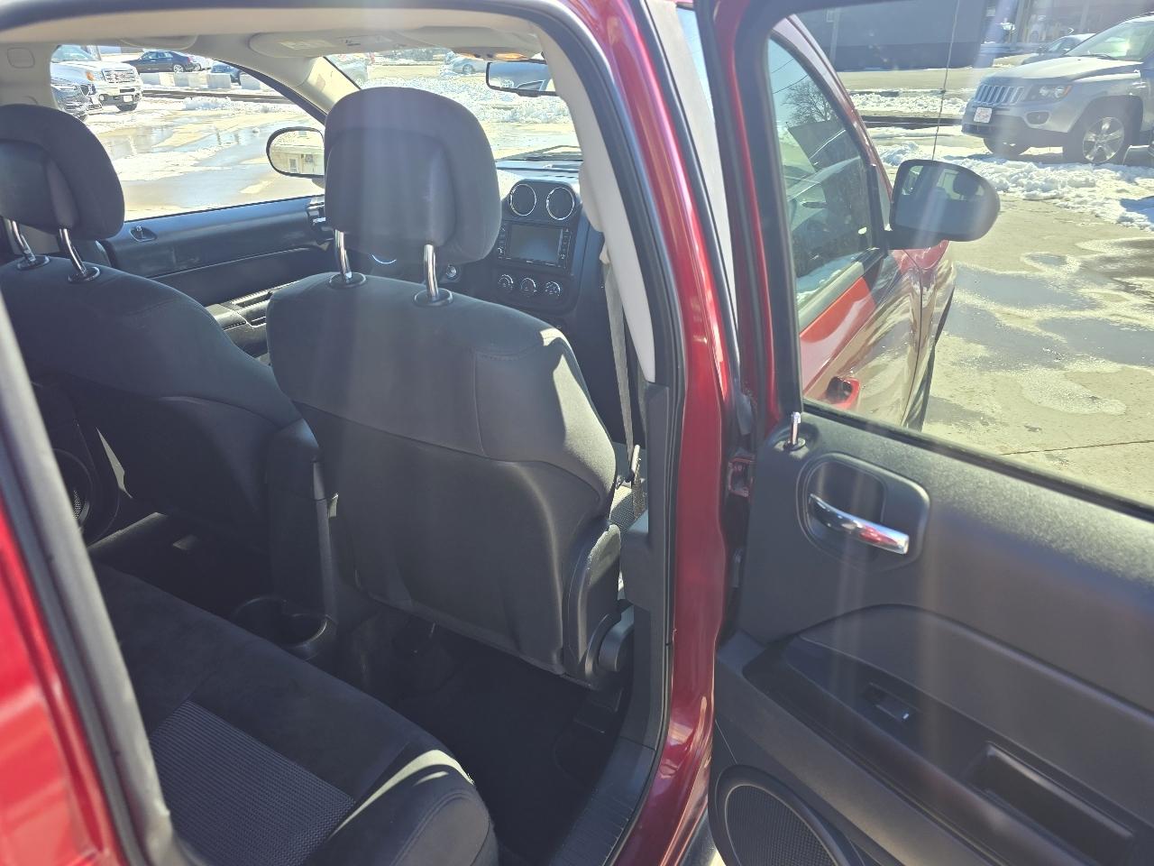 Jeep Compass Latitude FWD 2012