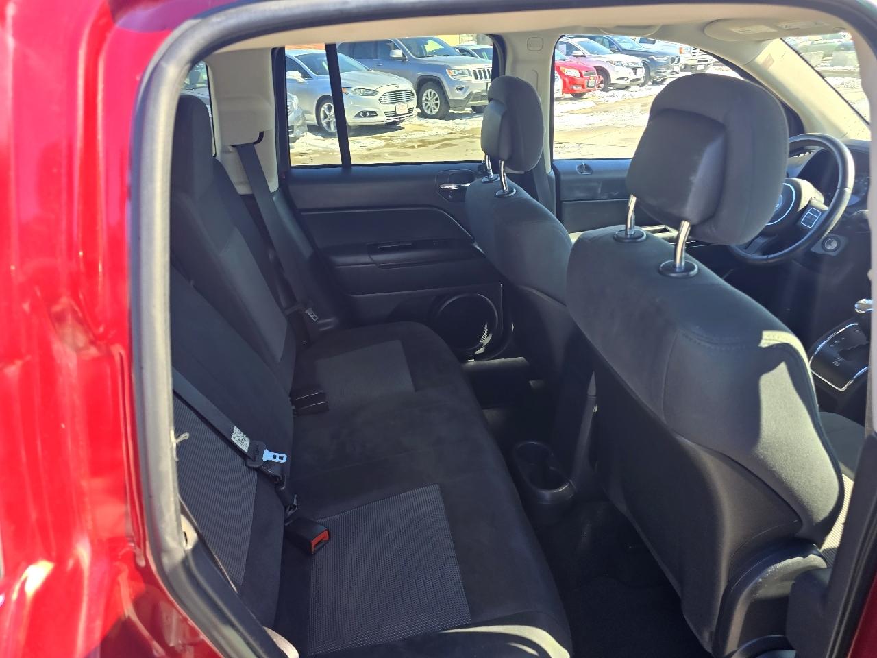 Jeep Compass Latitude FWD 2012