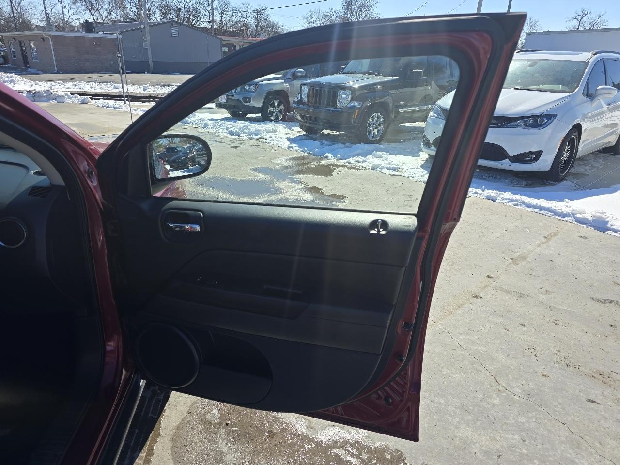 Jeep Compass Latitude FWD 2012