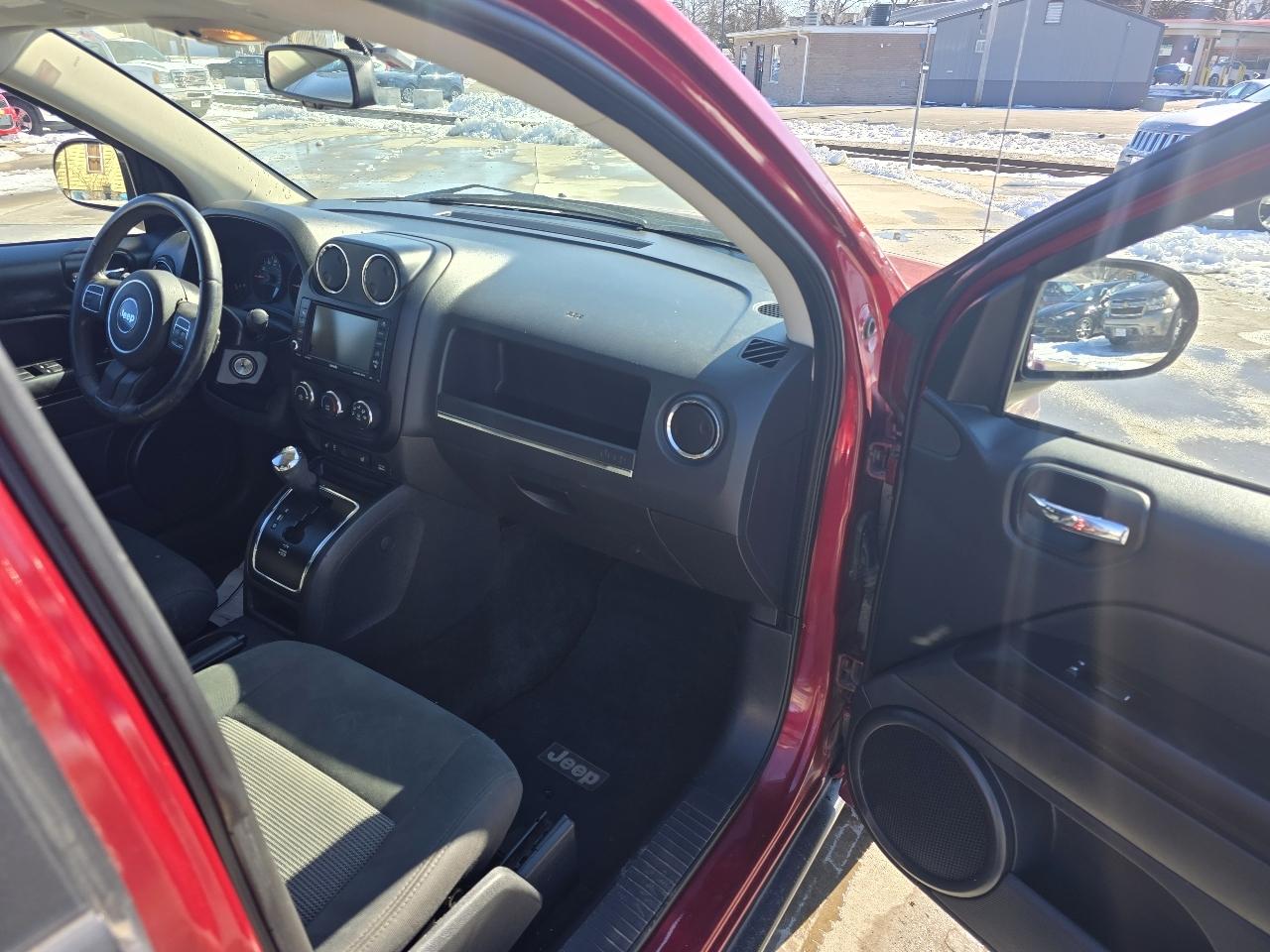 Jeep Compass Latitude FWD 2012