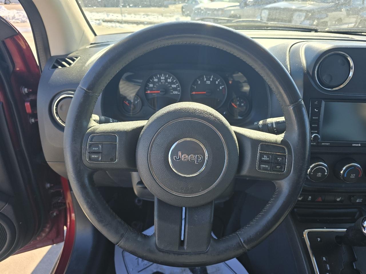 Jeep Compass Latitude FWD 2012