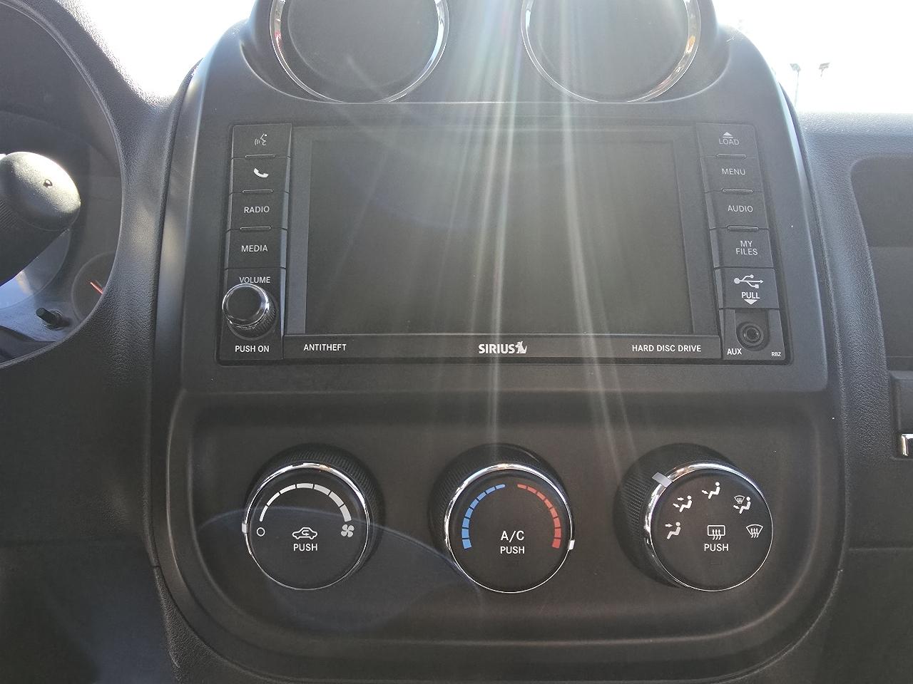 Jeep Compass Latitude FWD 2012