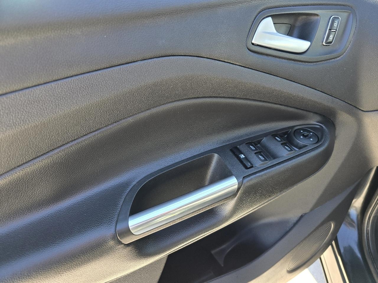 Ford Escape SE FWD 2014