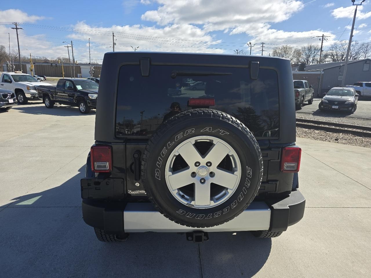 Jeep Wrangler Unlimited Sahara 4WD 2011
