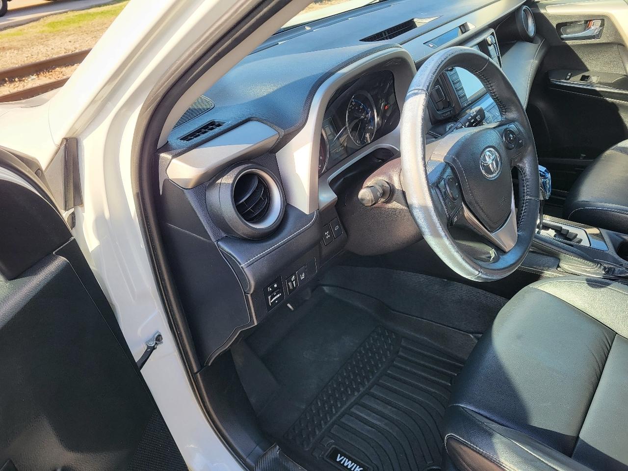 Toyota RAV4 Limited AWD 2016