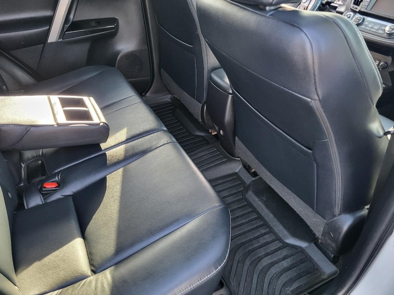 Toyota RAV4 Limited AWD 2016