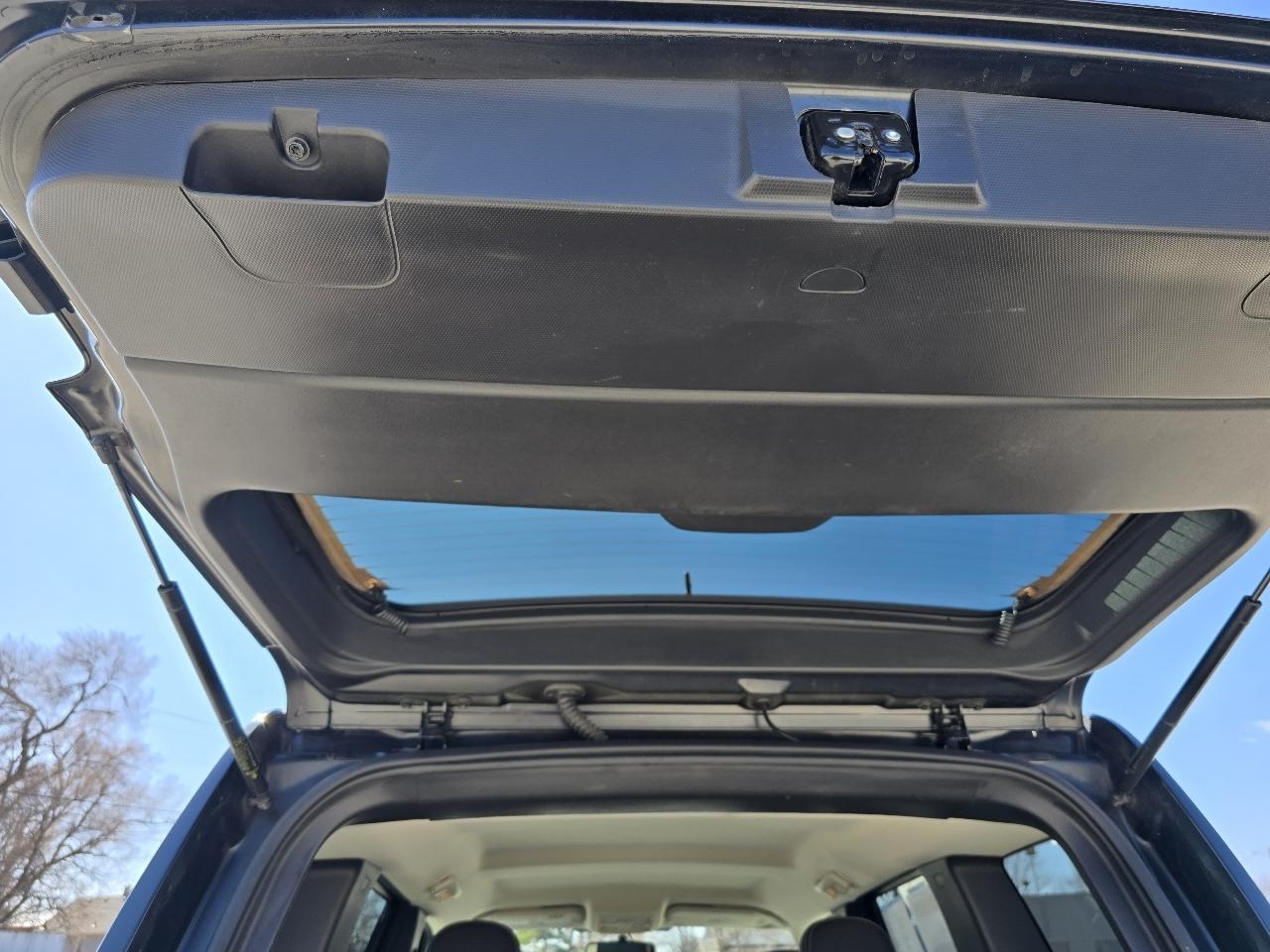 Jeep Liberty Sport 4WD 2012