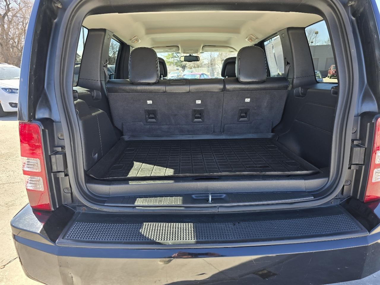 Jeep Liberty Sport 4WD 2012