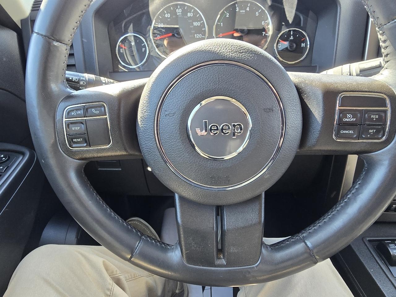 Jeep Liberty Sport 4WD 2012