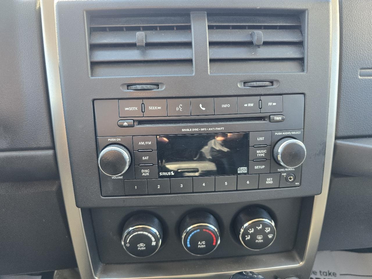 Jeep Liberty Sport 4WD 2012