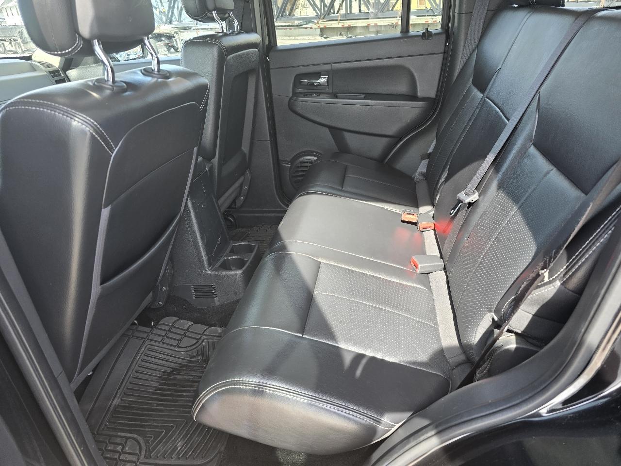 Jeep Liberty Sport 4WD 2012