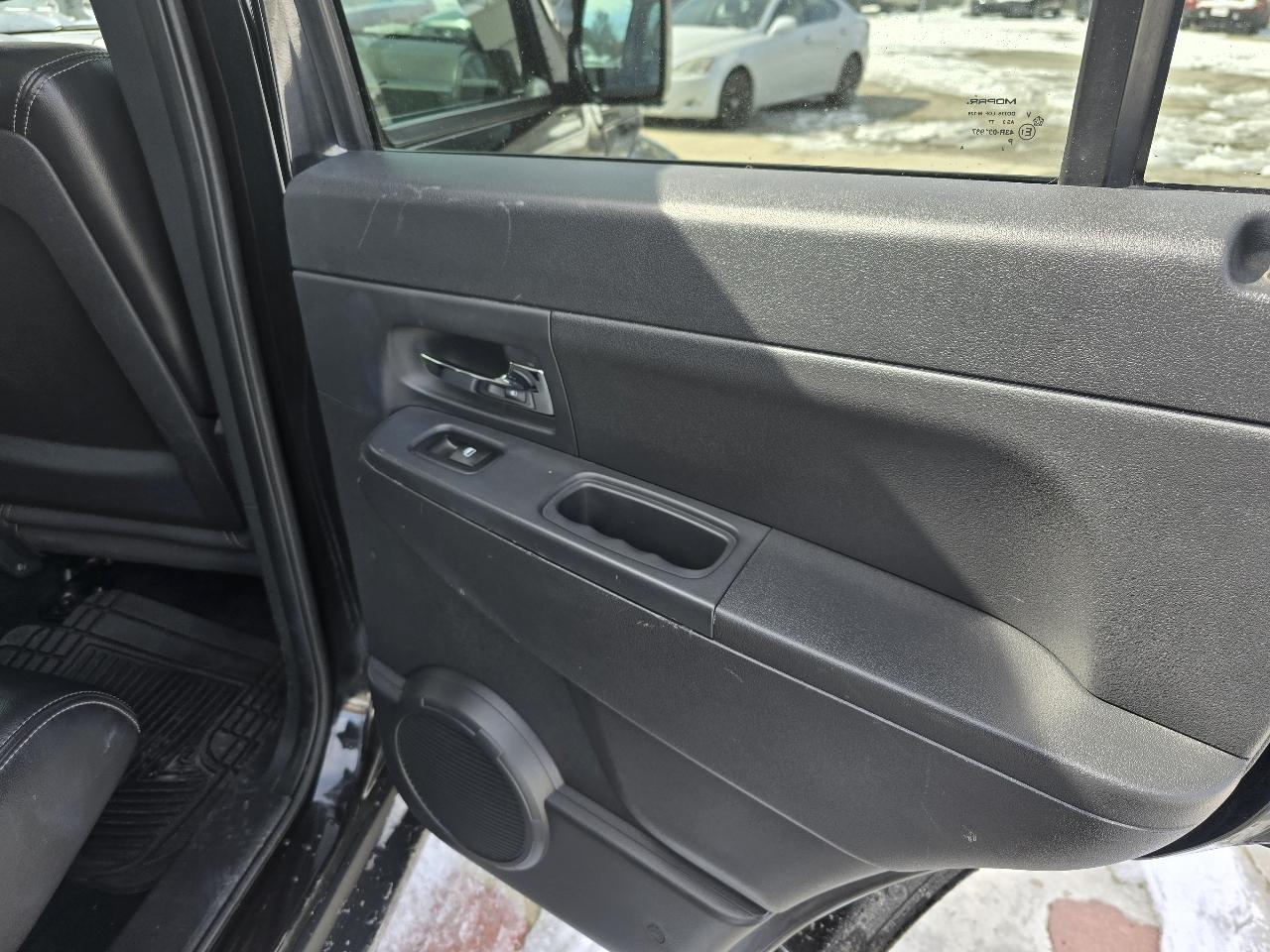 Jeep Liberty Sport 4WD 2012