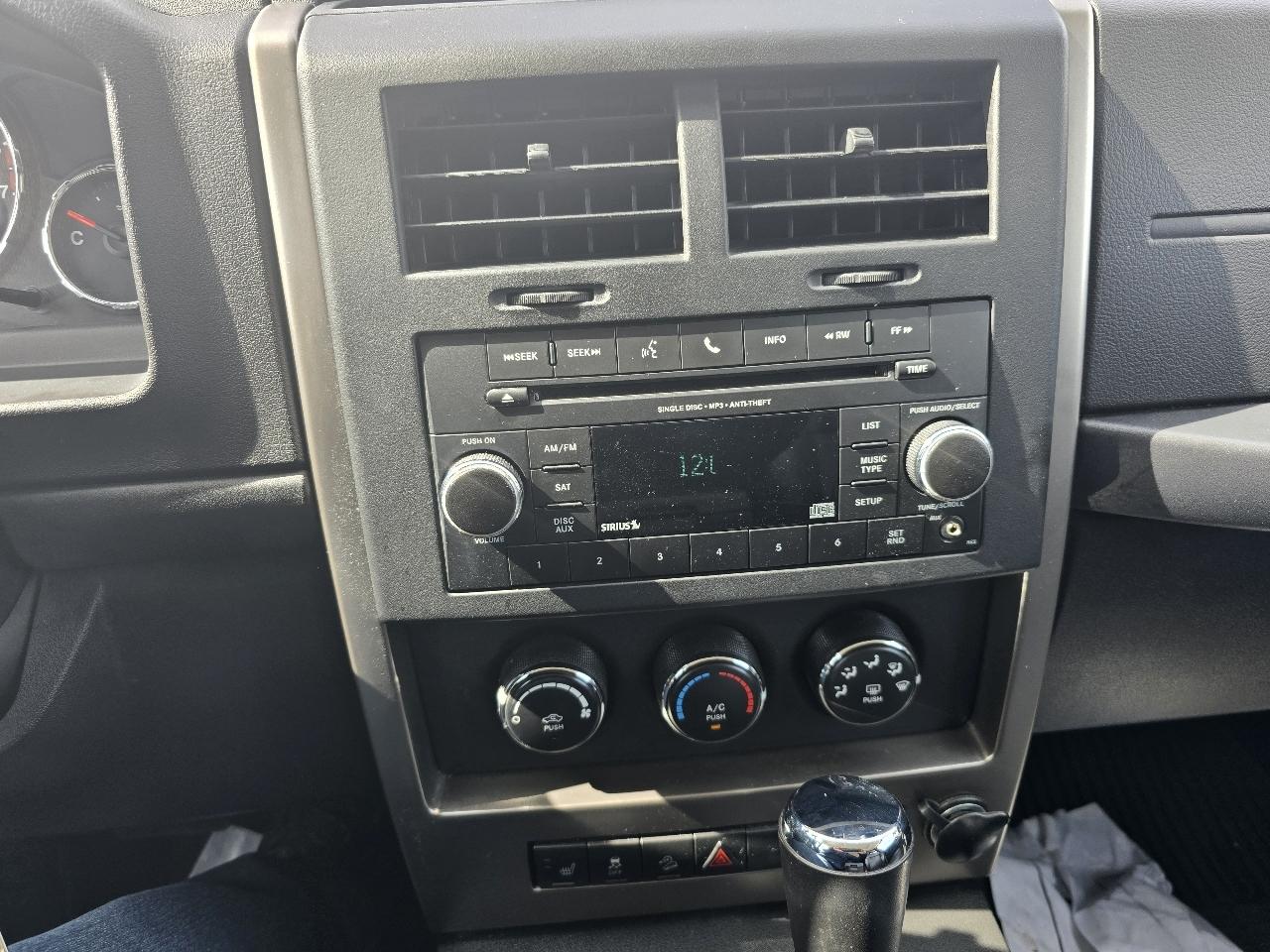 Jeep Liberty Sport 4WD 2012