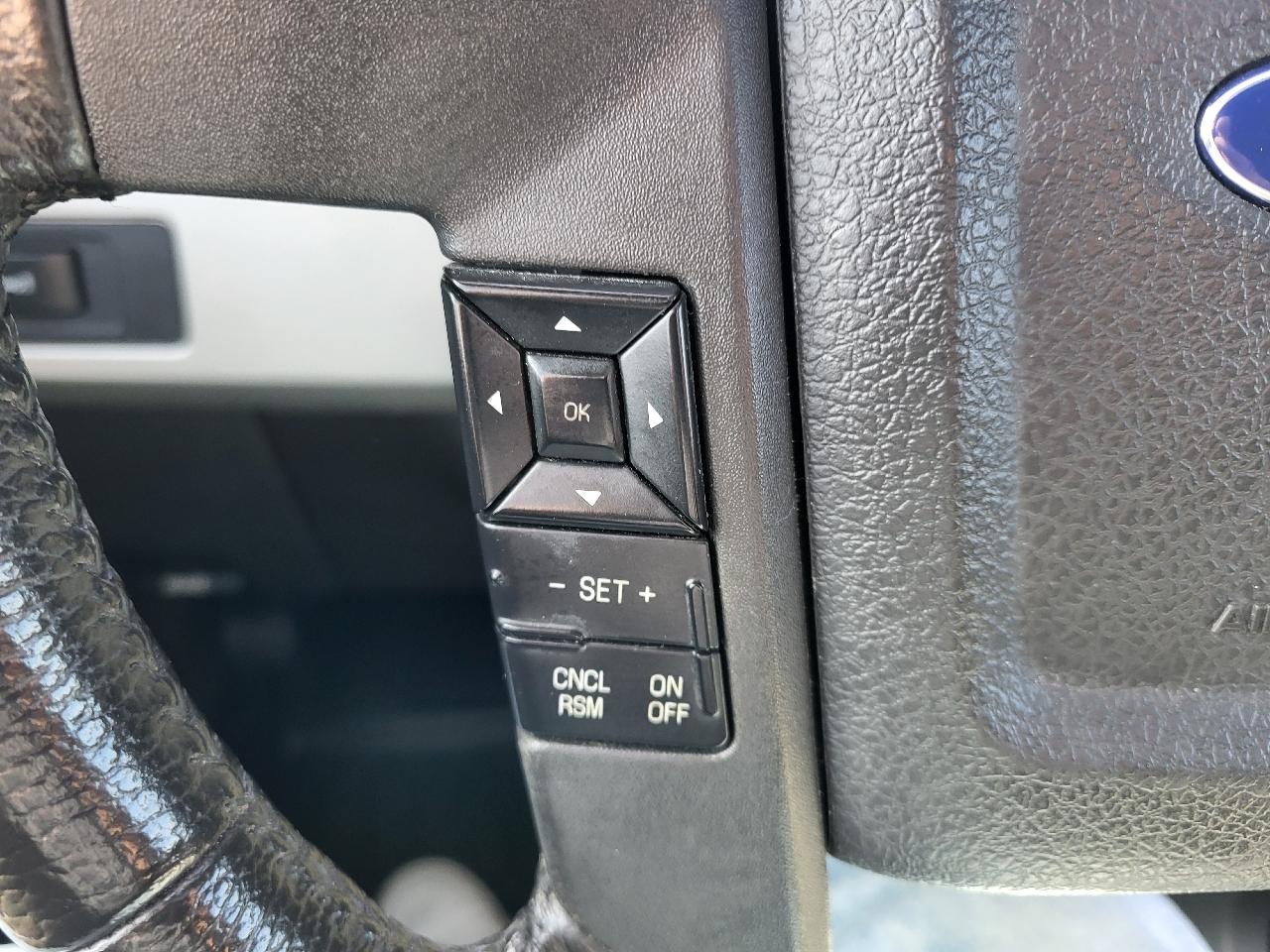 Ford F-150 Lariat SuperCrew 5.5-ft. Bed 4WD 2012